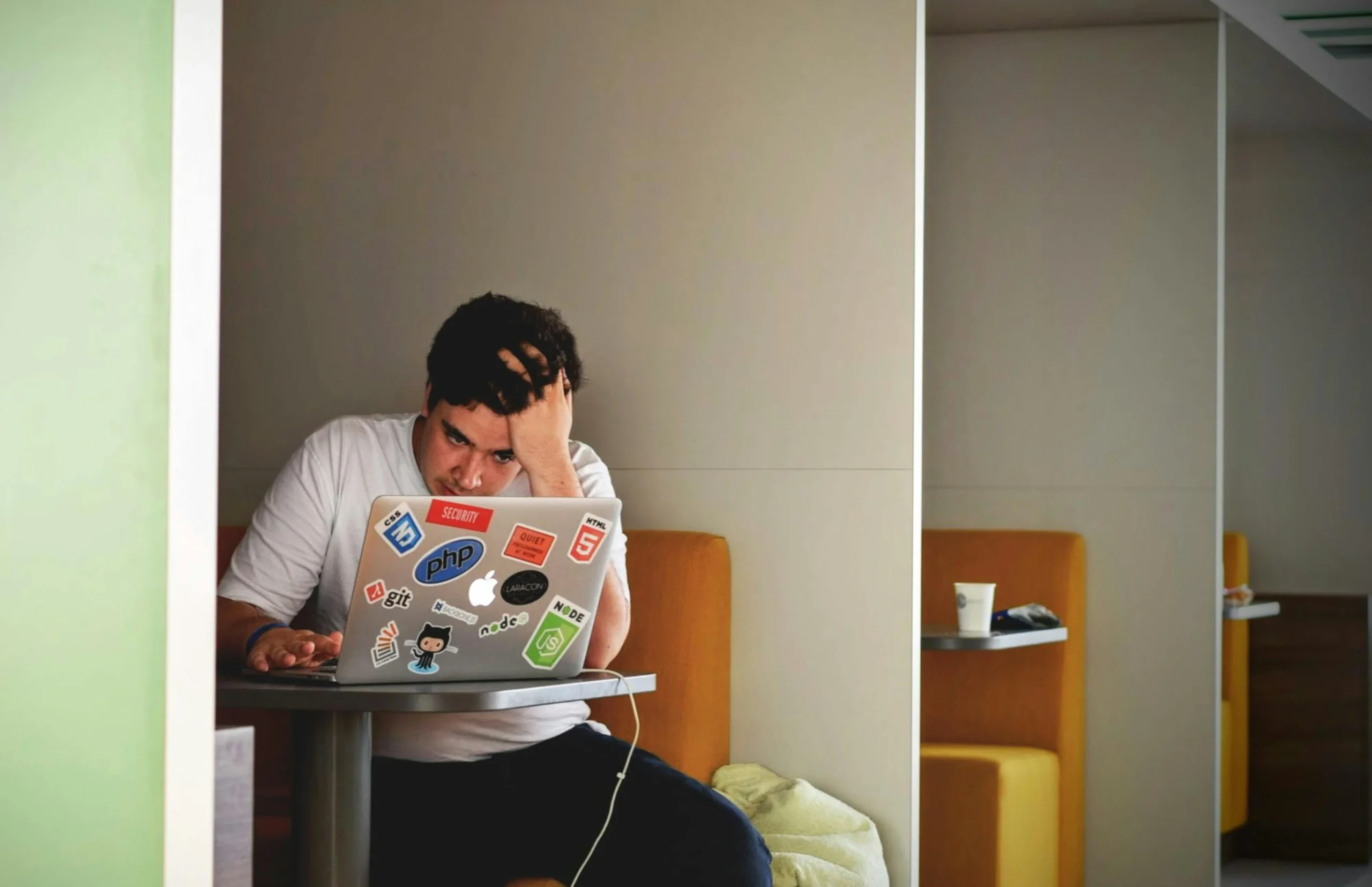 Job Search Stalled? Consider Working With A Staffing Agency!